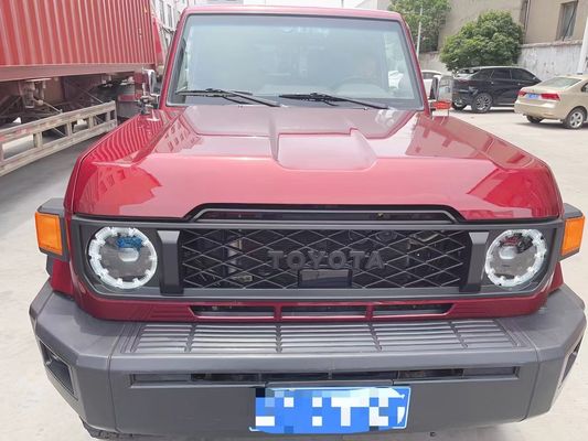 トヨタ 車のフロントグリル LC 76 2008-2023 2024 サラウンドに変更