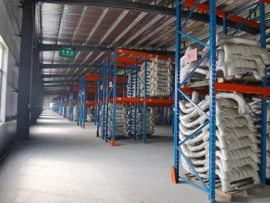 新型効率の高い車 フロント スチール ブールバー ライト付き ハイアース フォード ジープ Mitsushi Lc200 トヨタ ニッサン フォード ジープ トヨタ ヒルックス F150 イスズウ ハイアース Mitsubishi ジープ GMC 大壁 フォルクスワーゲン