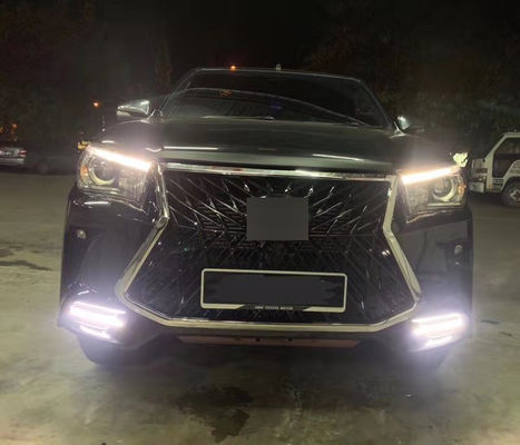 OEMの製造業者トヨタ・ハイラックスRoccoの更新Lexusのための卸し売り自動車のフロント・バンパのグリル