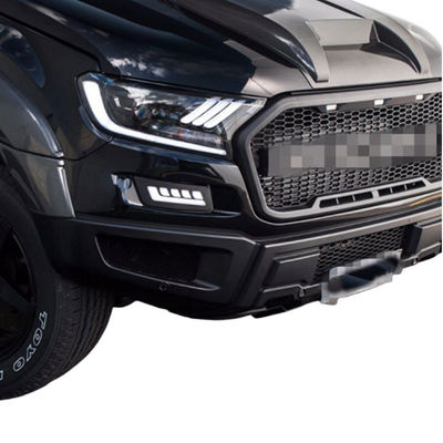 吹流しの回転ヘッドライトが付いているFord Ranger T7 2015+のヘッドライトの尾ライト