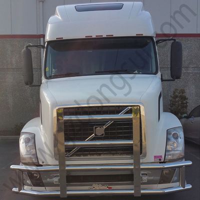 Dongsui工場製のタフな北米クラシックスタイルのセミトラックバンパー、Freightliner Cascadia、Volvo、International Prostar、Kenworth、Peterbilt、Mack Pinnacle用鹿ガード