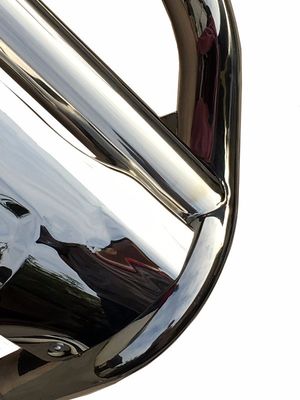 4x4 3インチはスキッドの版のBull棒を持つBull棒Uタイプ ステンレス鋼のグリルの監視をトラックで運ぶ