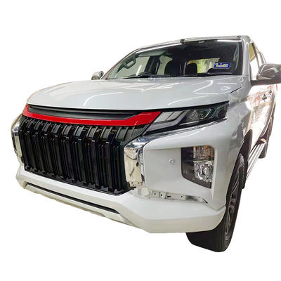 L200 2019 2020 2021年の三菱トリトン前部グリル4x4のABSプラスチック自動前部グリル